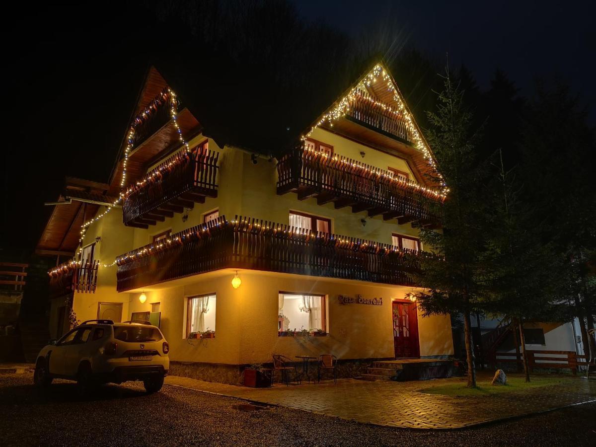 Raza Soarelui Moeciu De Sus Exterior foto